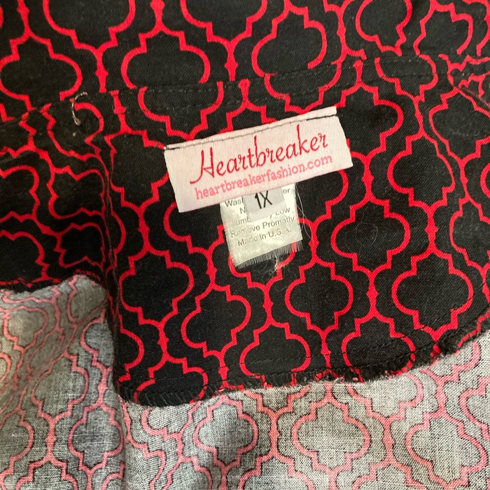 Heart breaker black and red wrap dress - Picture 3 of 3